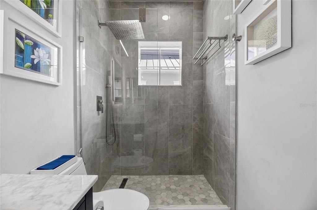 待售: $1,349,000 (4 贝兹, 3 浴室, 3056 平方英尺)