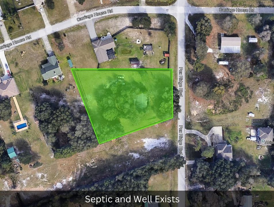 На продажу: $185,000 (1.24 acres)