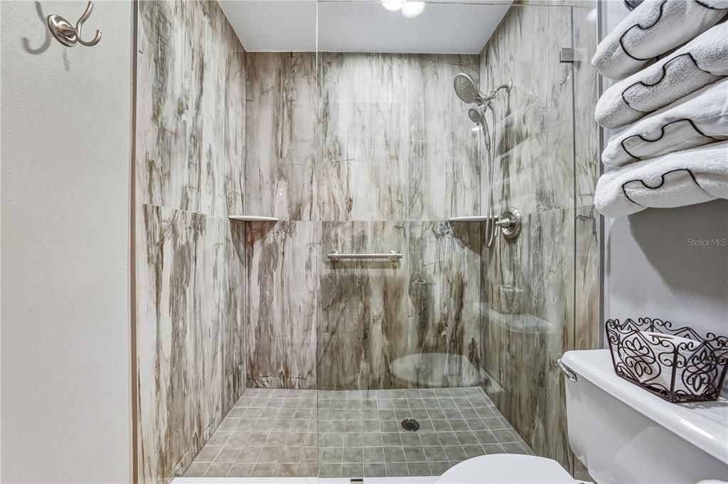 For Sale: $510,000 (4 beds, 2 baths, 1662 Square Feet)