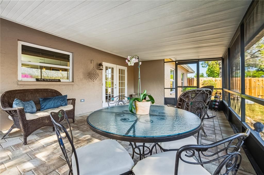 For Sale: $510,000 (4 beds, 2 baths, 1662 Square Feet)