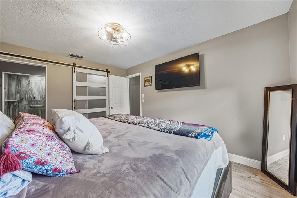 For Sale: $510,000 (4 beds, 2 baths, 1662 Square Feet)