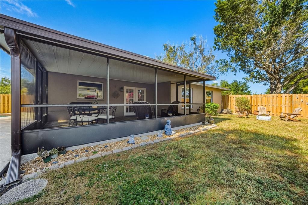 For Sale: $510,000 (4 beds, 2 baths, 1662 Square Feet)