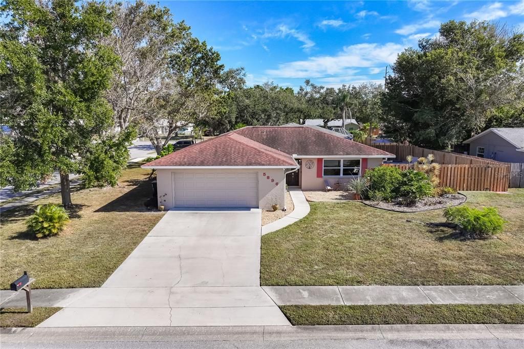 For Sale: $510,000 (4 beds, 2 baths, 1662 Square Feet)