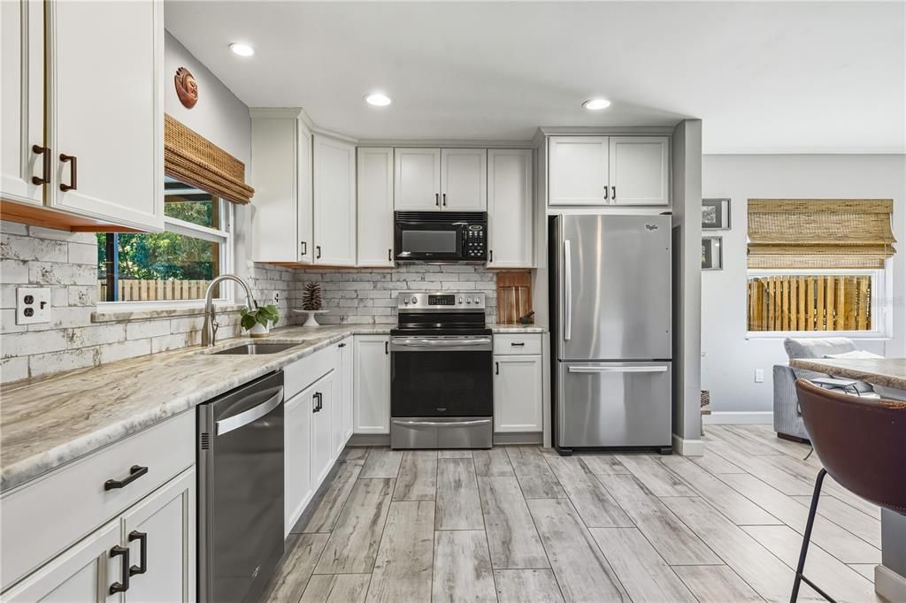 For Sale: $510,000 (4 beds, 2 baths, 1662 Square Feet)