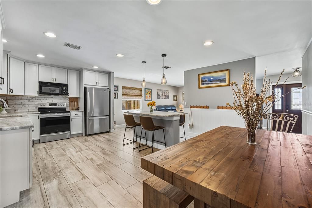 For Sale: $510,000 (4 beds, 2 baths, 1662 Square Feet)