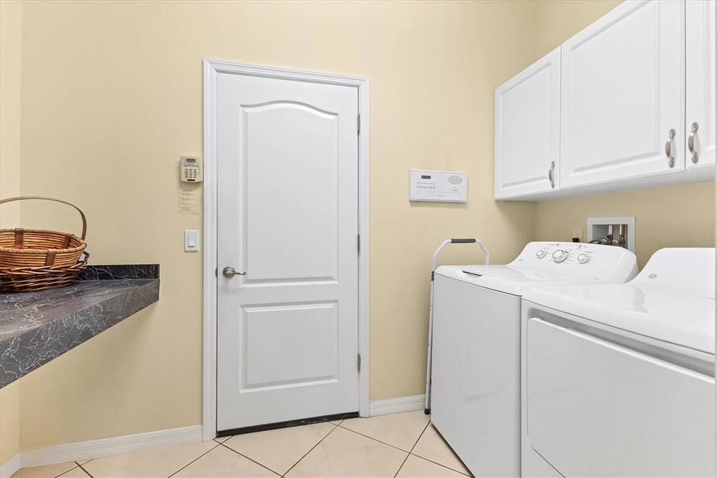 For Sale: $549,000 (3 beds, 2 baths, 2228 Square Feet)