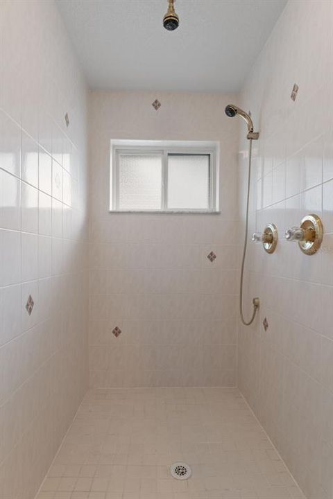 На продажу: $700,000 (2 спален, 2 ванн, 1457 Квадратных фут)