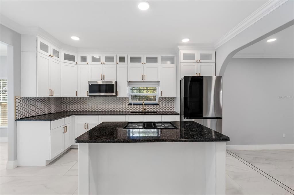 For Sale: $890,000 (4 beds, 2 baths, 1972 Square Feet)