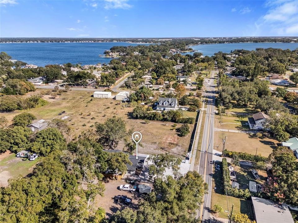 For Sale: $890,000 (4 beds, 2 baths, 1972 Square Feet)