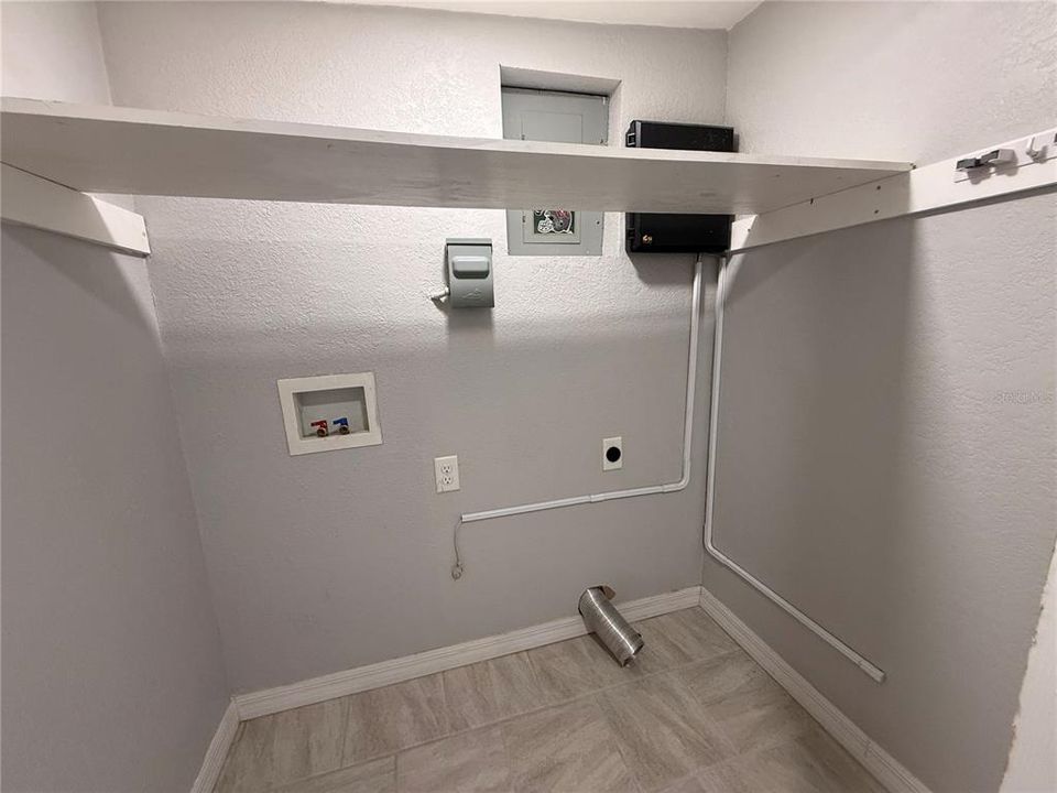 For Rent: $1,850 (3 beds, 2 baths, 1045 Square Feet)