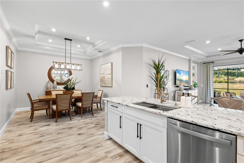 For Sale: $529,900 (2 beds, 2 baths, 1558 Square Feet)