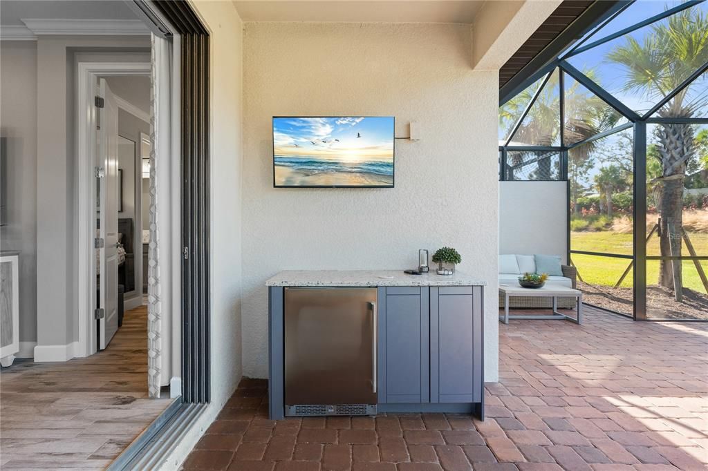 For Sale: $529,900 (2 beds, 2 baths, 1558 Square Feet)