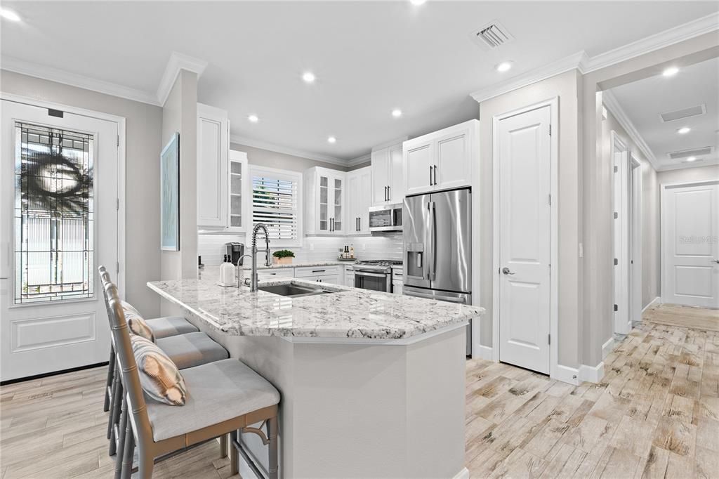 For Sale: $529,900 (2 beds, 2 baths, 1558 Square Feet)