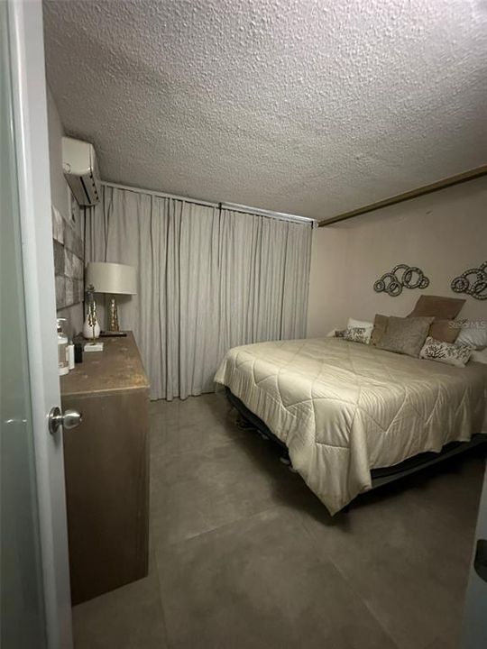 Activo con contrato: $499,000 (4 camas, 3 baños, 2759 Pies cuadrados)