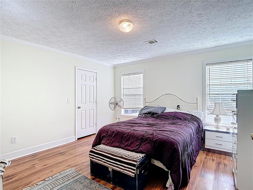 На продажу: $439,500 (3 спален, 2 ванн, 2040 Квадратных фут)