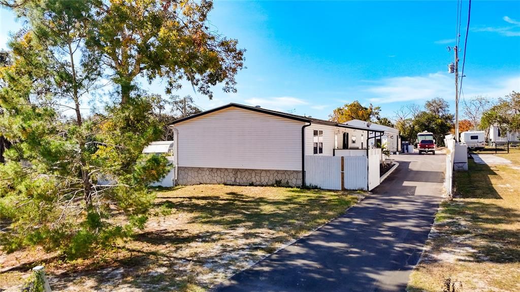 На продажу: $439,500 (3 спален, 2 ванн, 2040 Квадратных фут)