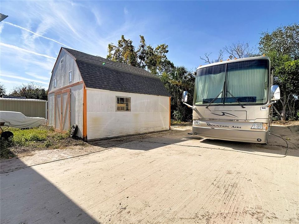 На продажу: $439,500 (3 спален, 2 ванн, 2040 Квадратных фут)