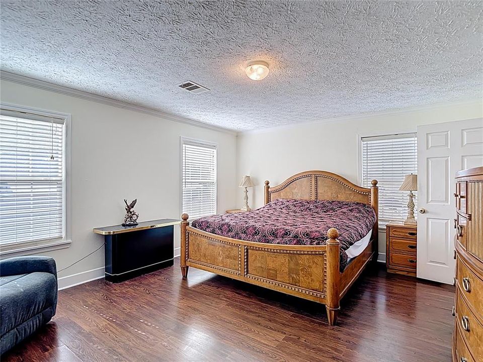 На продажу: $439,500 (3 спален, 2 ванн, 2040 Квадратных фут)