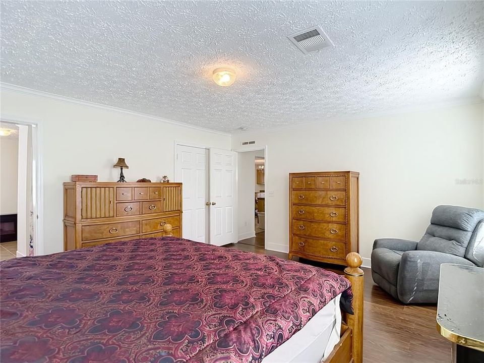 На продажу: $439,500 (3 спален, 2 ванн, 2040 Квадратных фут)