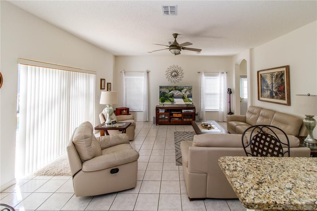 На продажу: $455,000 (3 спален, 3 ванн, 2230 Квадратных фут)