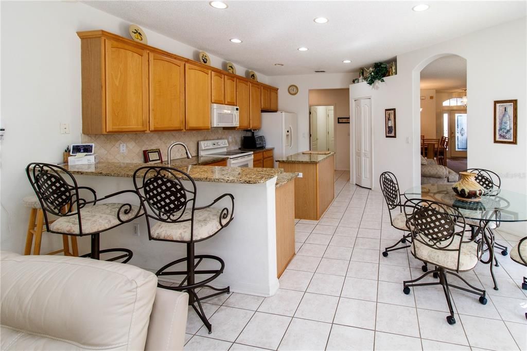 На продажу: $455,000 (3 спален, 3 ванн, 2230 Квадратных фут)