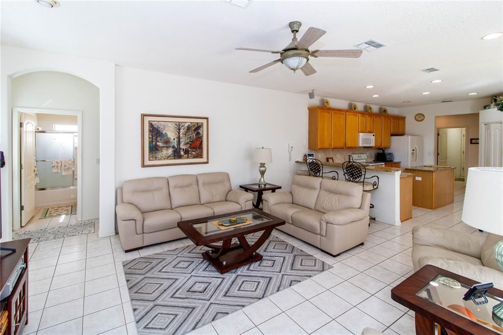 На продажу: $455,000 (3 спален, 3 ванн, 2230 Квадратных фут)