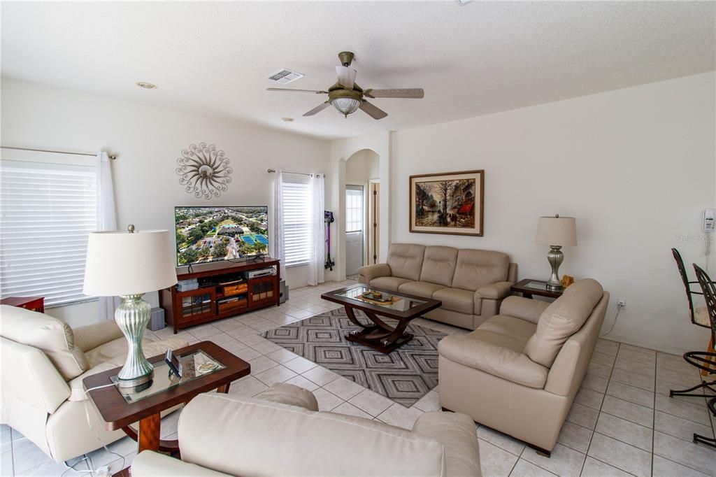 На продажу: $455,000 (3 спален, 3 ванн, 2230 Квадратных фут)