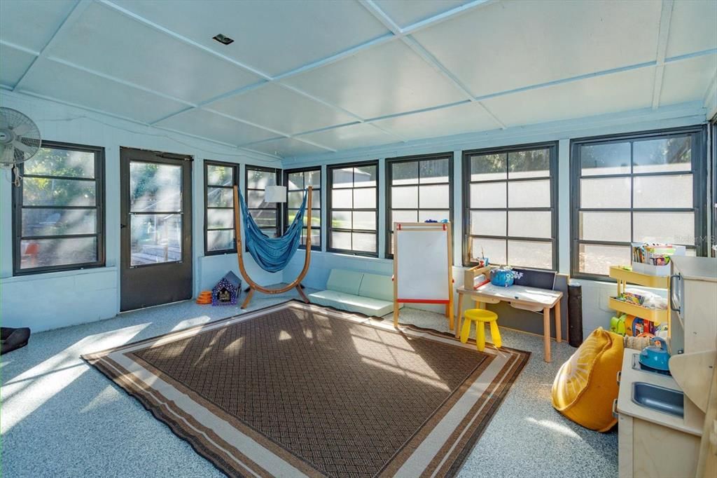 For Sale: $440,000 (3 beds, 2 baths, 1551 Square Feet)