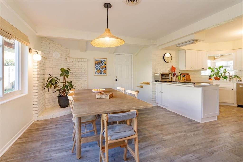 For Sale: $440,000 (3 beds, 2 baths, 1551 Square Feet)