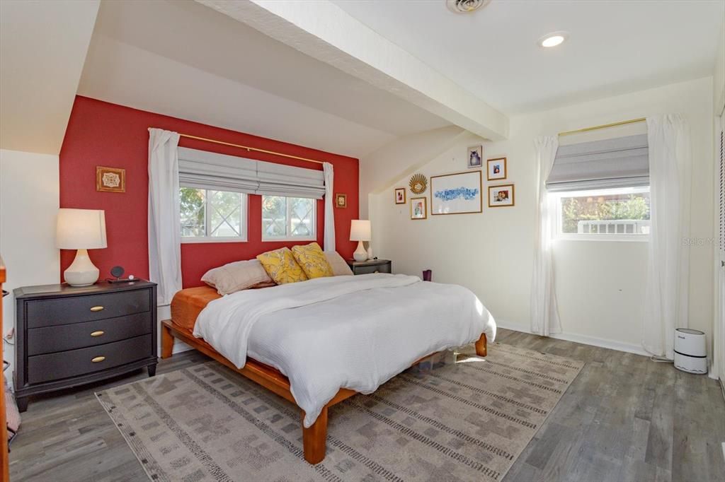 For Sale: $440,000 (3 beds, 2 baths, 1551 Square Feet)