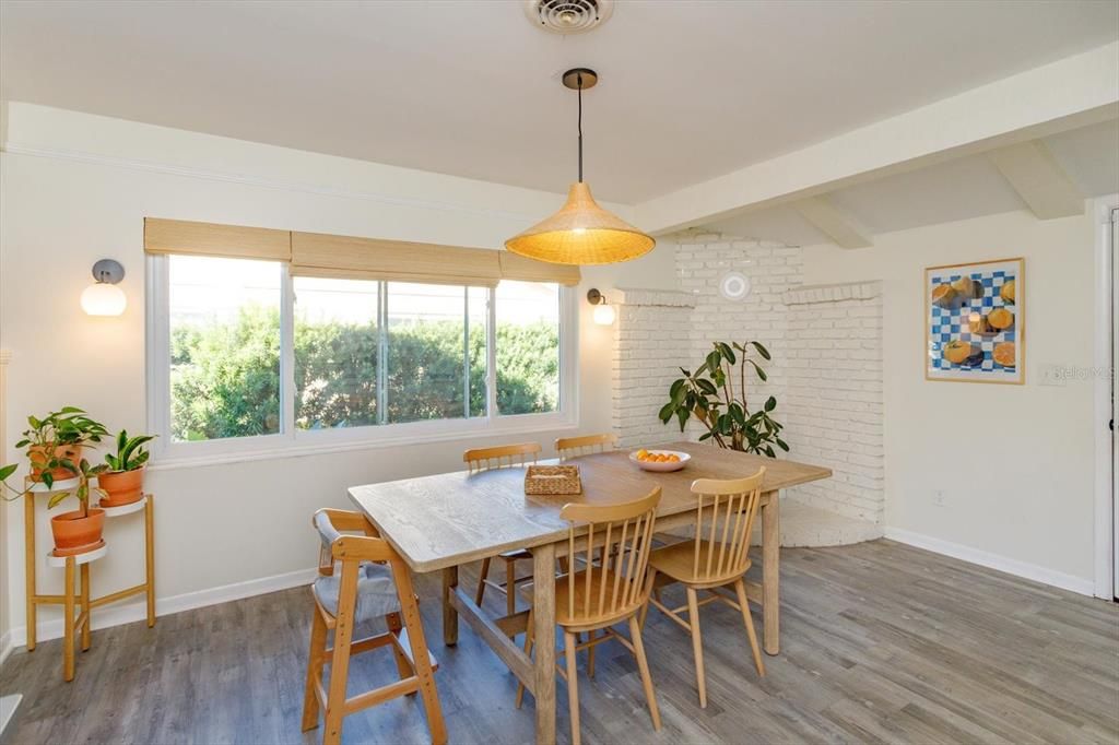 For Sale: $440,000 (3 beds, 2 baths, 1551 Square Feet)