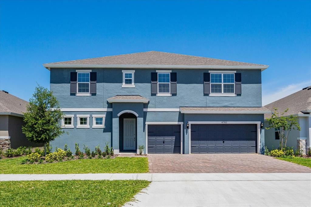 合同活跃: $910,485 (6 贝兹, 4 浴室, 4443 平方英尺)