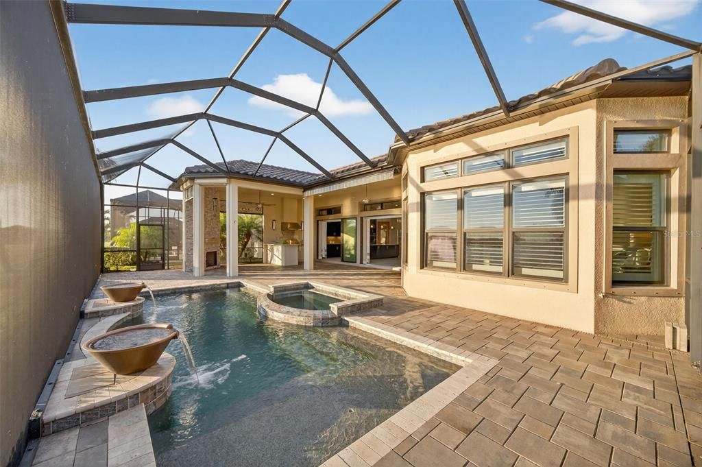 En Venta: $1,475,000 (3 camas, 3 baños, 2819 Pies cuadrados)