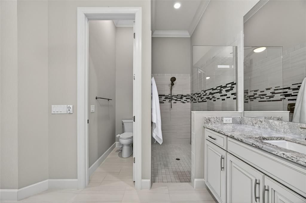 En Venta: $1,475,000 (3 camas, 3 baños, 2819 Pies cuadrados)