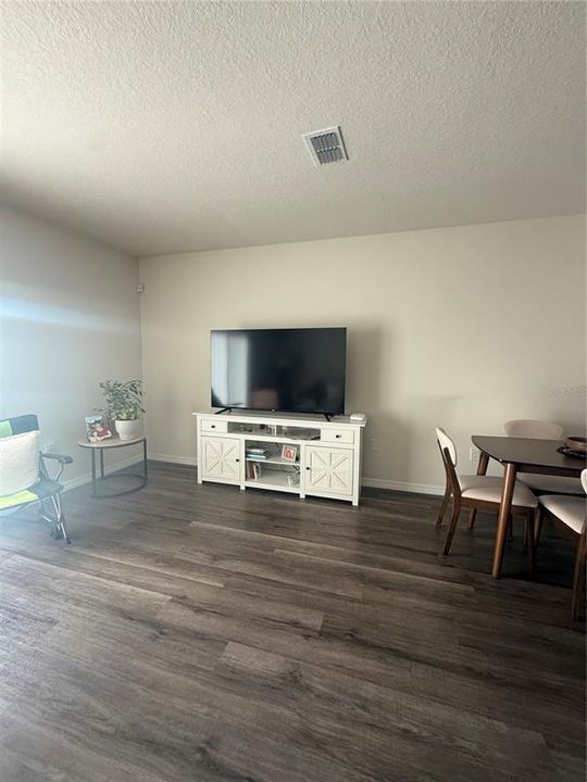 В аренду: $1,950 (3 спален, 2 ванн, 1488 Квадратных фут)