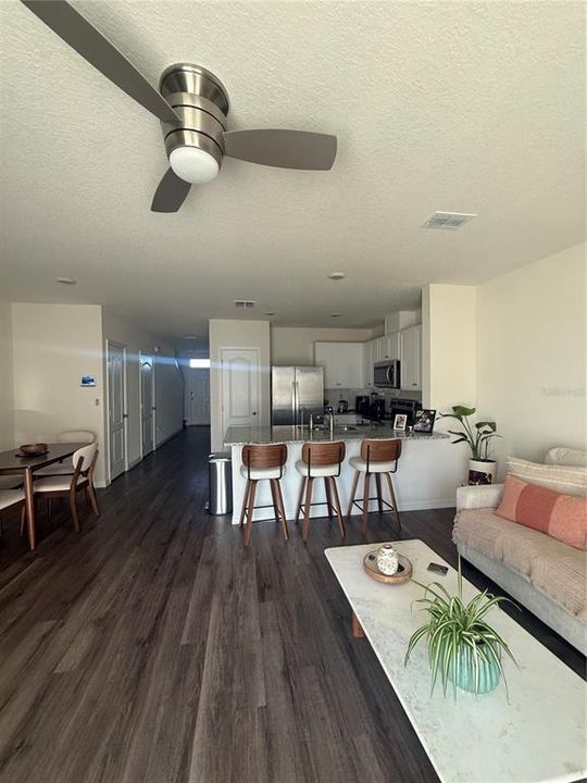 В аренду: $1,950 (3 спален, 2 ванн, 1488 Квадратных фут)