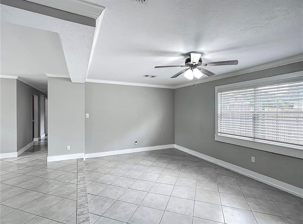 For Rent: $2,300 (3 beds, 2 baths, 1464 Square Feet)