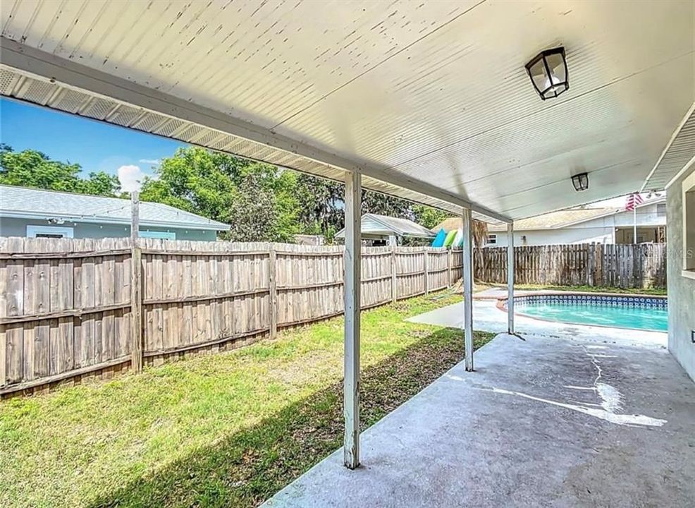 For Rent: $2,300 (3 beds, 2 baths, 1464 Square Feet)