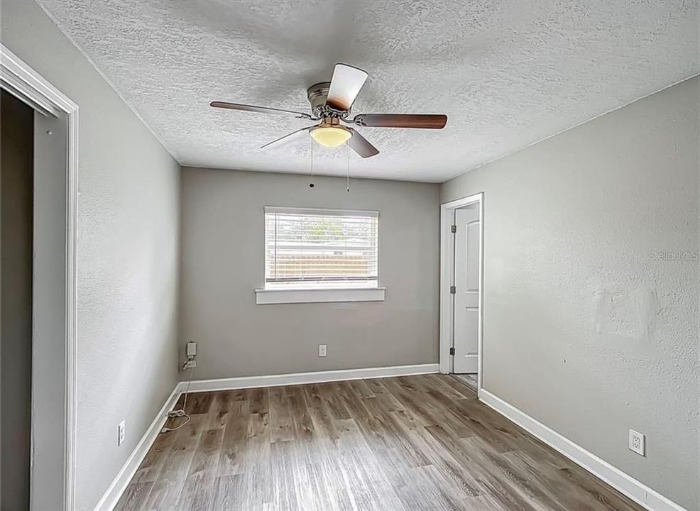 For Rent: $2,300 (3 beds, 2 baths, 1464 Square Feet)