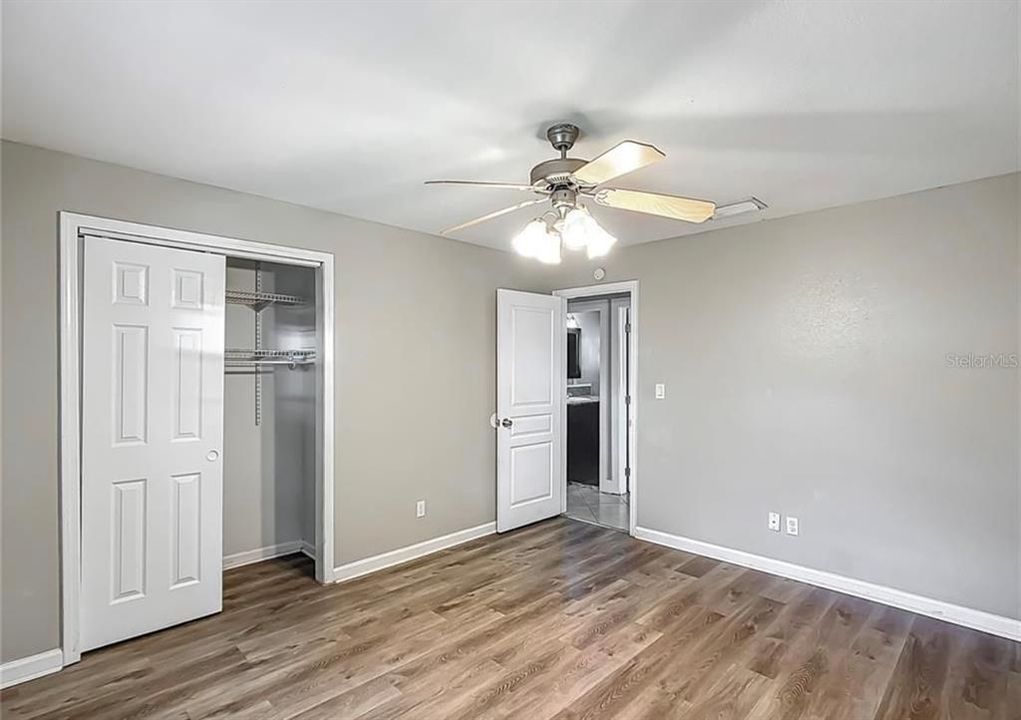 For Rent: $2,300 (3 beds, 2 baths, 1464 Square Feet)