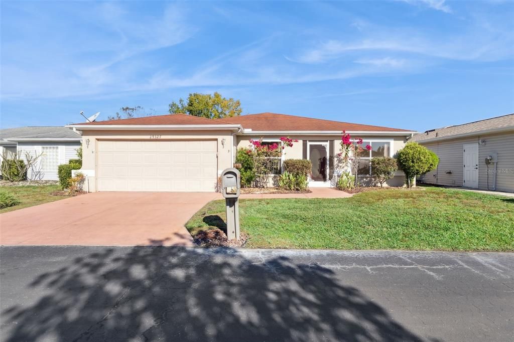 For Sale: $295,000 (2 beds, 2 baths, 1421 Square Feet)