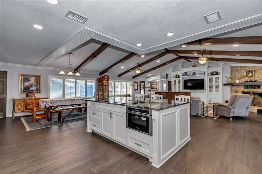 待售: $765,000 (3 贝兹, 3 浴室, 2713 平方英尺)