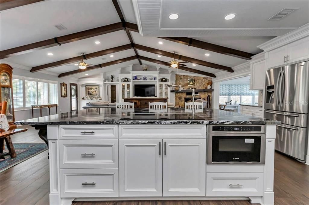 待售: $765,000 (3 贝兹, 3 浴室, 2713 平方英尺)