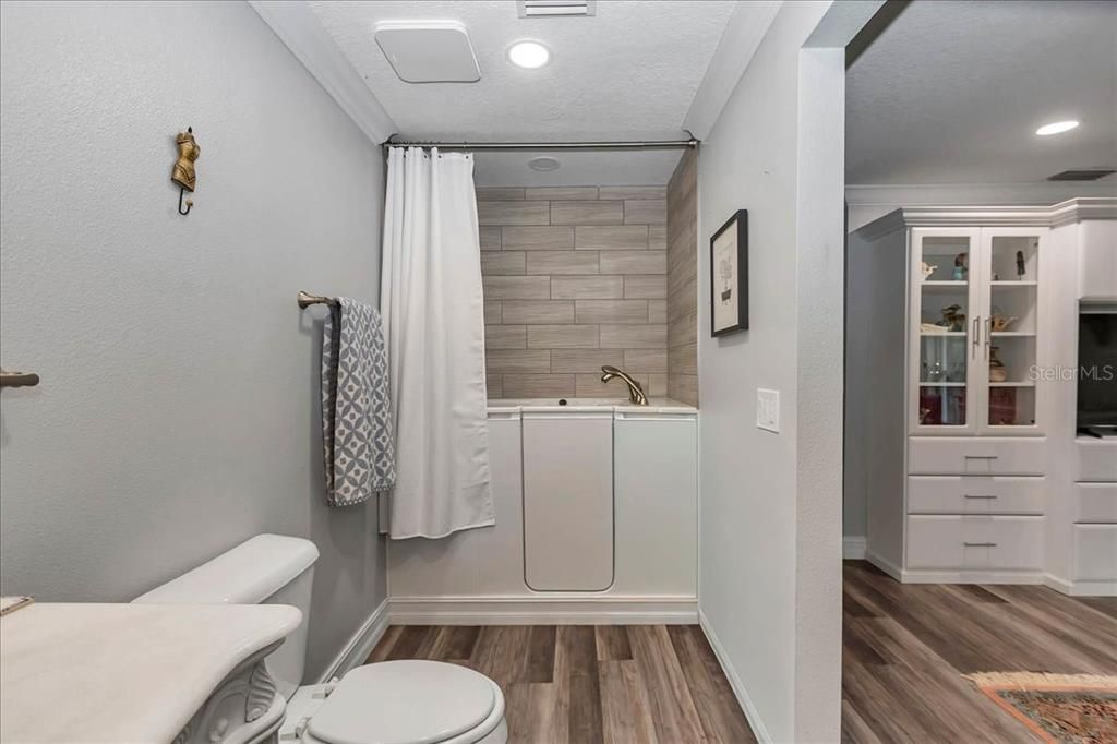 待售: $765,000 (3 贝兹, 3 浴室, 2713 平方英尺)