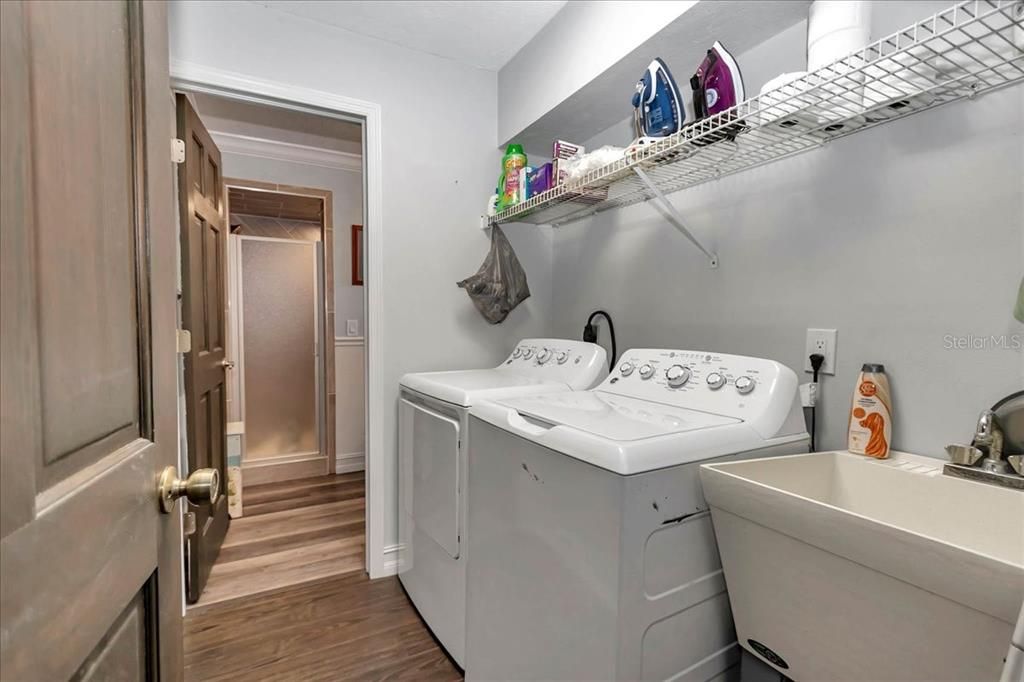 待售: $765,000 (3 贝兹, 3 浴室, 2713 平方英尺)