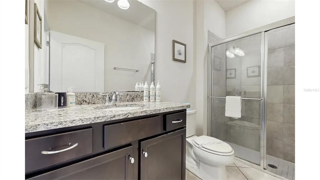 待售: $459,000 (5 贝兹, 4 浴室, 2281 平方英尺)