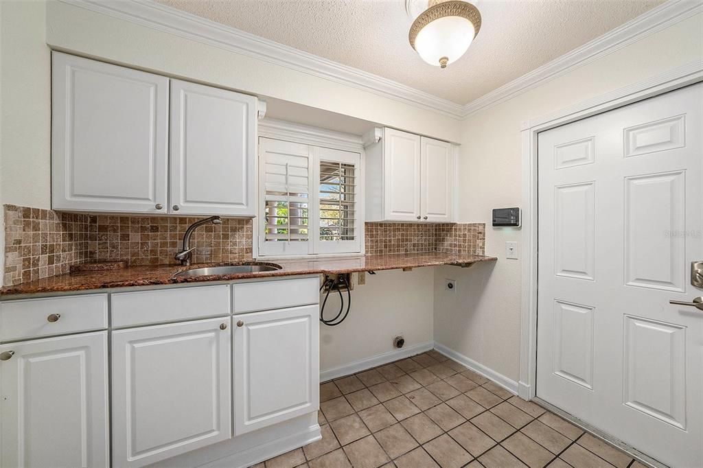 待售: $695,000 (4 贝兹, 3 浴室, 2976 平方英尺)