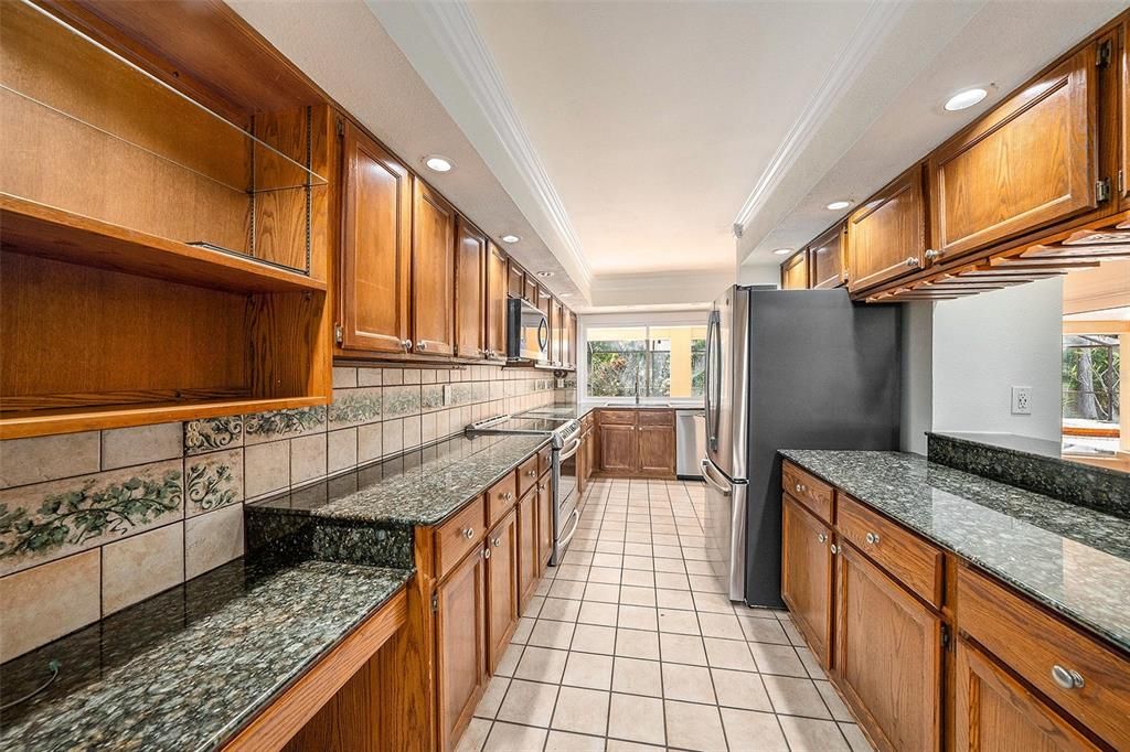 待售: $695,000 (4 贝兹, 3 浴室, 2976 平方英尺)