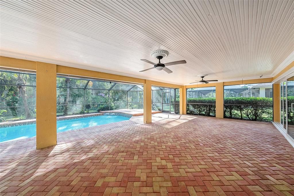 待售: $695,000 (4 贝兹, 3 浴室, 2976 平方英尺)