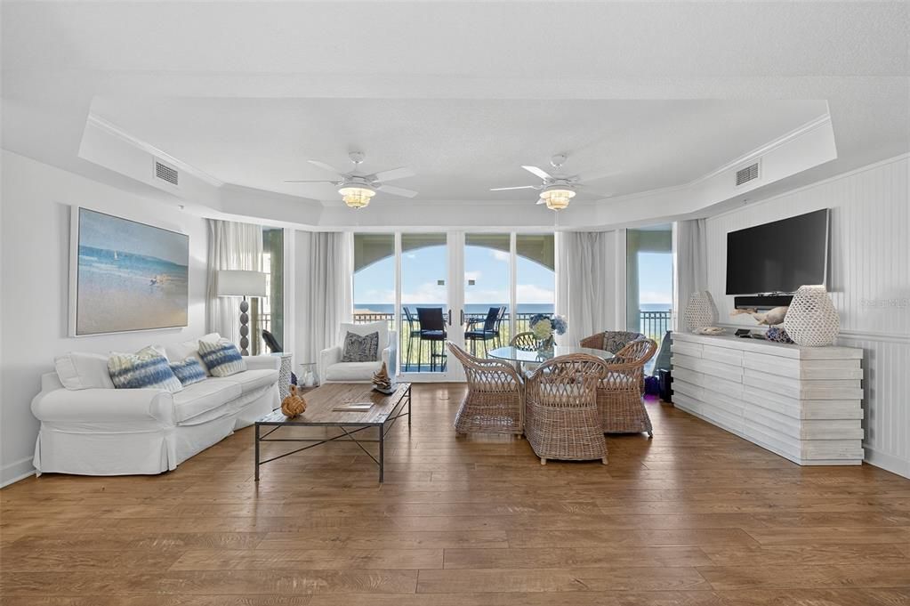 For Sale: $745,000 (3 beds, 3 baths, 1435 Square Feet)